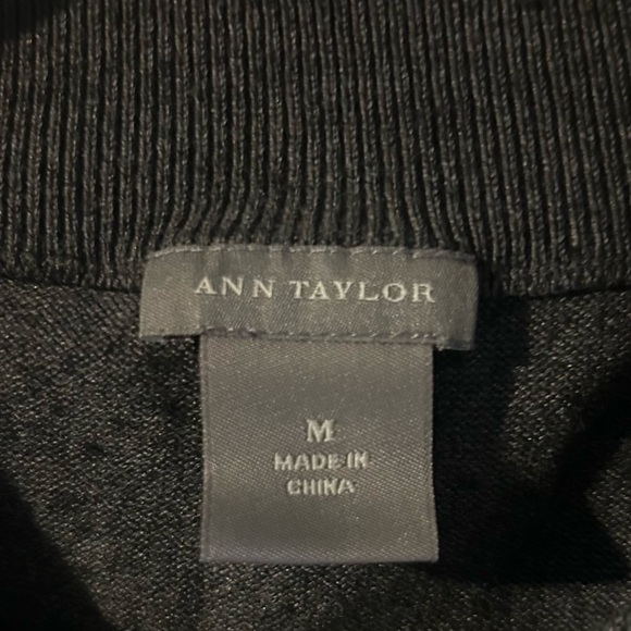 Ann Taylor Silk Cashmere Blend Sweater Quiet Luxury Women’s Medium - Picture 4 of 5